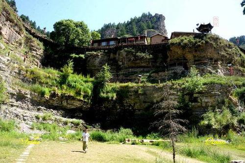 悬空村视频,揭秘悬空村的神秘魅力