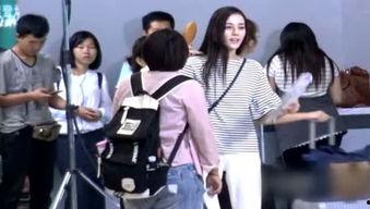 壁咚亲嘴视频,浪漫亲嘴视频引发网友热议